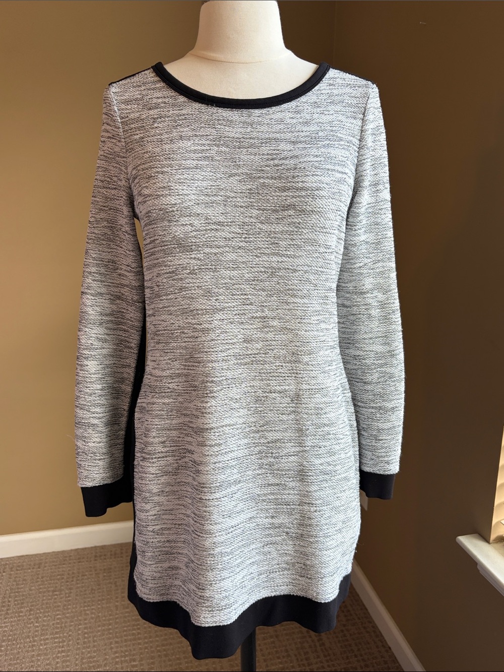 Le Chateau Marled Black and White Tunic Small Minimalist Retro Fall Fashion